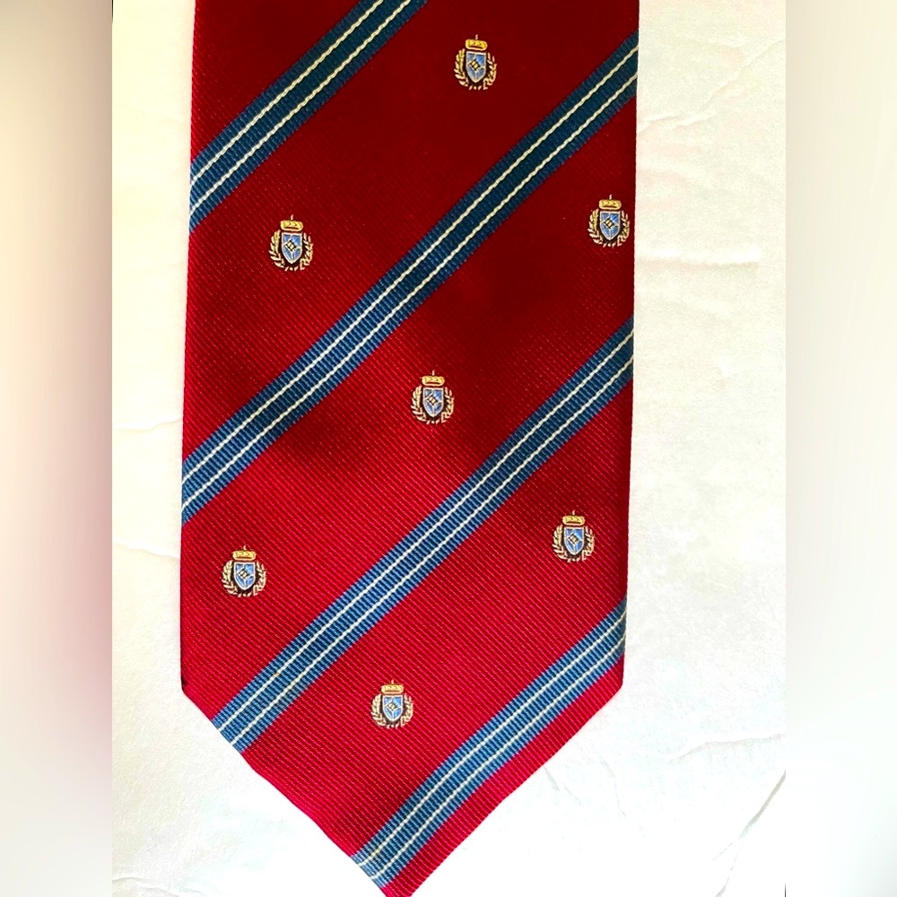 Sartoria Italiana men’s dark red silk neck tie blue & white stripes pattern